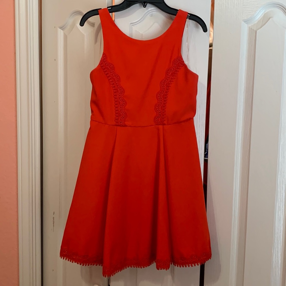 Teens red sleeveless dress